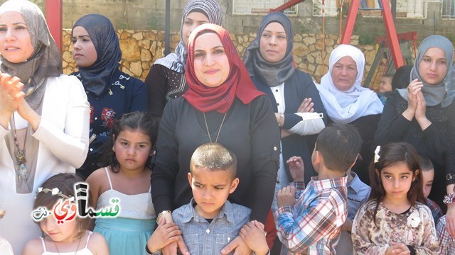 كفرقاسم – فيديو: بساتين الامل, السلام , والمحبة تحتفل بعيد الام على انغام عمو انس وجوقته ..